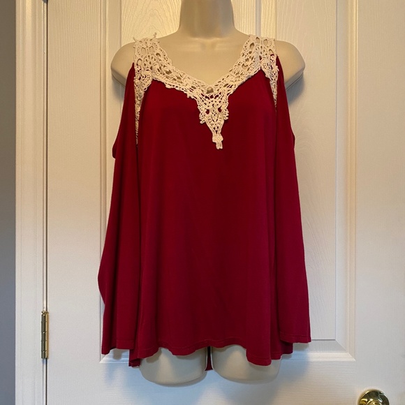 BUY 2 ITEMS GET 1 FREE - VENUS Red Cold Shoulder Blouse Sz L - Picture 1 of 7